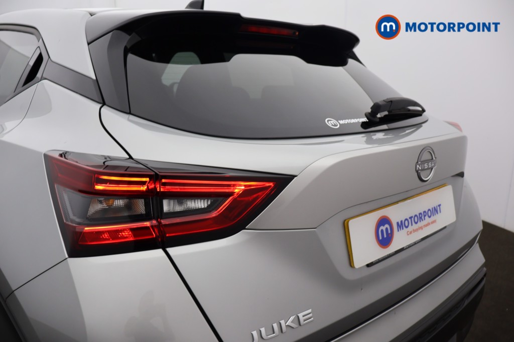 Nissan Juke N-Connecta Automatic Petrol SUV - Stock Number (1665107) - 25th supplementary image