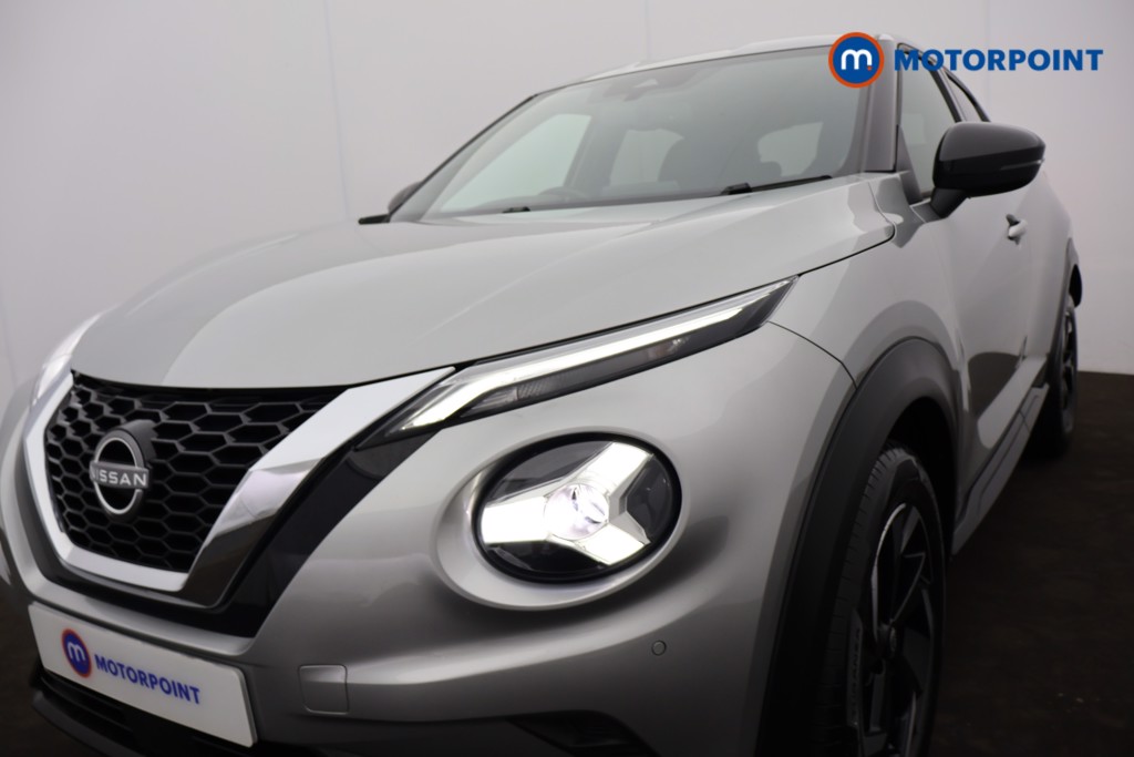 Nissan Juke N-Connecta Automatic Petrol SUV - Stock Number (1665107) - 32nd supplementary image