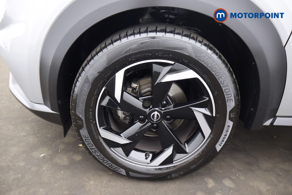 Nissan Juke N-Connecta Automatic Petrol SUV - Stock Number (1665107) - 35th supplementary image