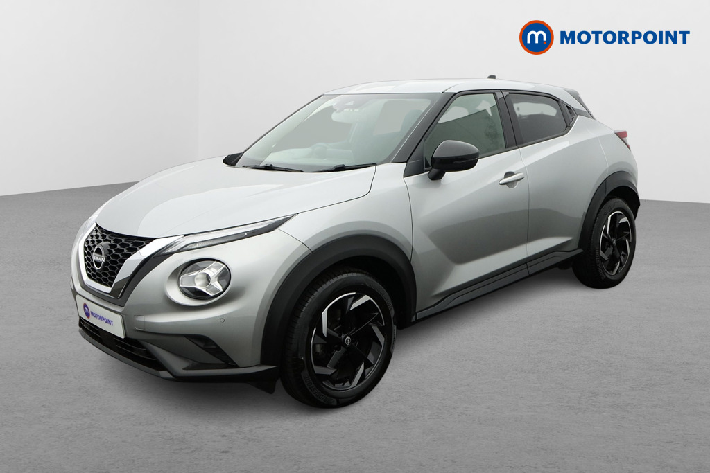 Nissan Juke N-Connecta Automatic Petrol SUV - Stock Number (1665107) - Passenger side front corner