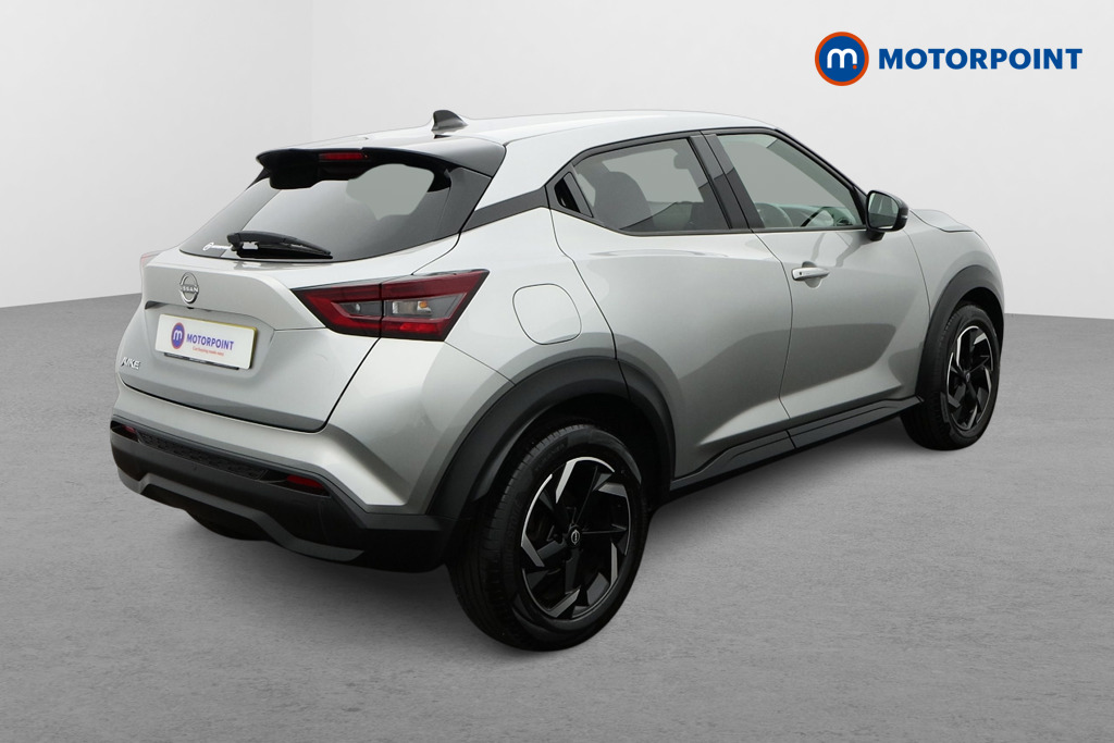 Nissan Juke N-Connecta Automatic Petrol SUV - Stock Number (1665107) - Drivers side rear corner