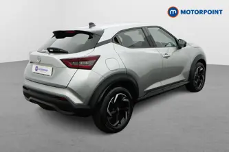 Nissan Juke N-Connecta Automatic Petrol SUV - Stock Number (1665107) - Drivers side rear corner