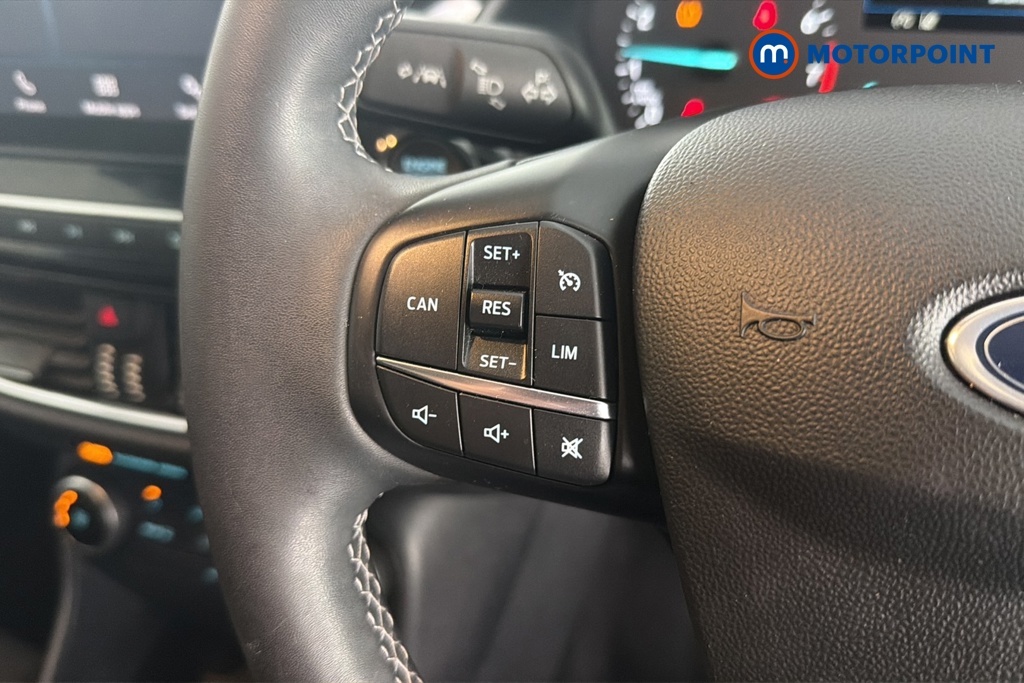 Ford Fiesta Titanium Manual Petrol Hatchback - Stock Number (1665168) - 4th supplementary image