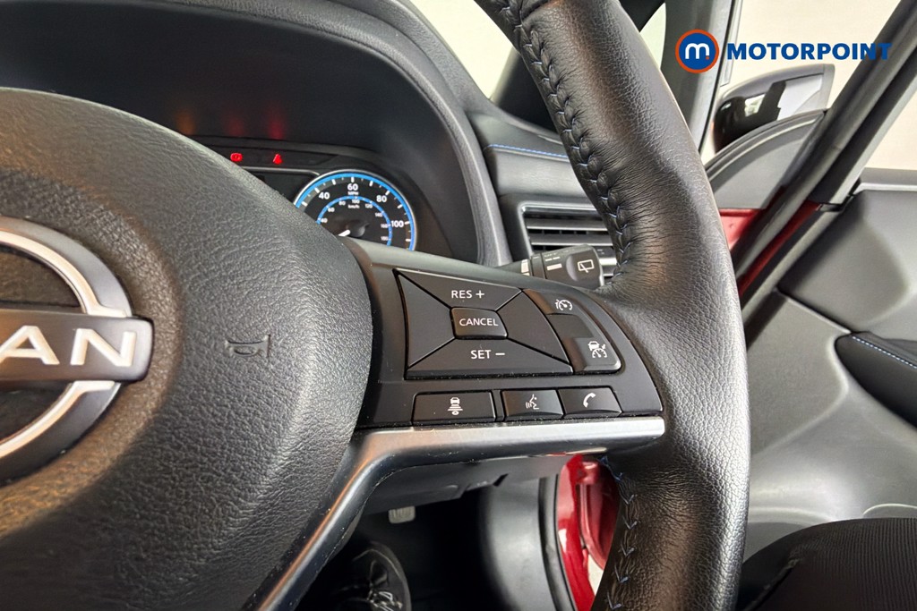 Nissan Leaf N-Connecta Automatic Electric Hatchback - Stock Number (1665429) - 4th supplementary image