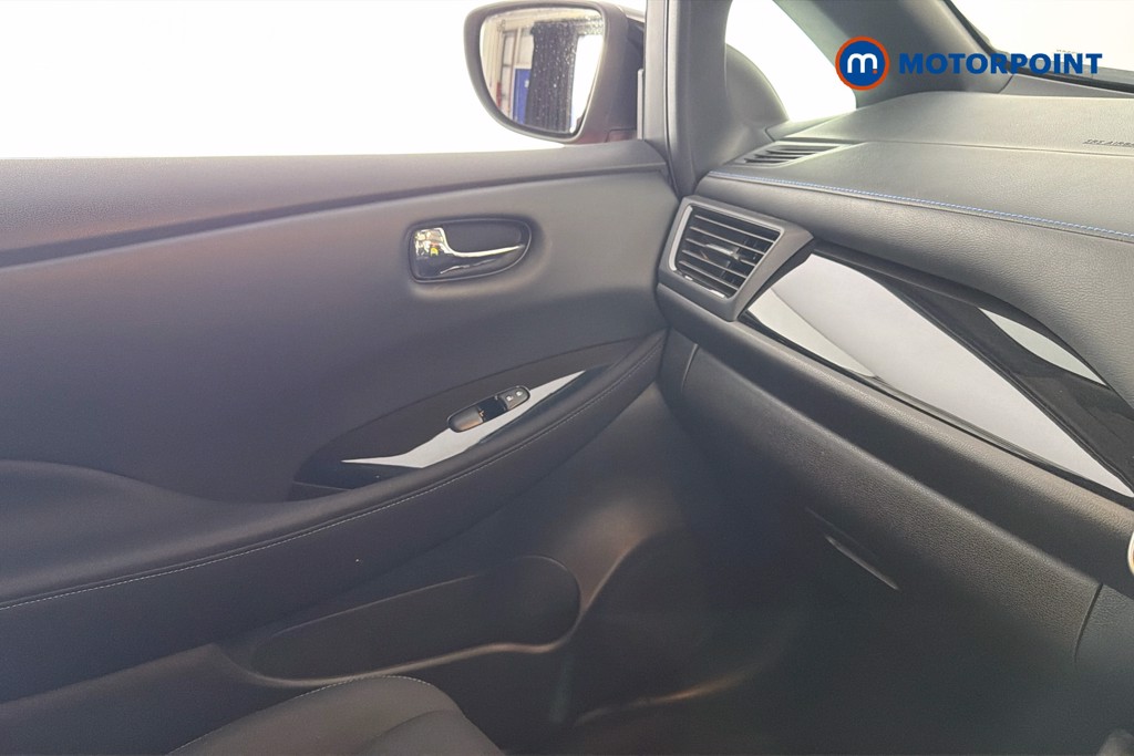 Nissan Leaf N-Connecta Automatic Electric Hatchback - Stock Number (1665429) - 11th supplementary image