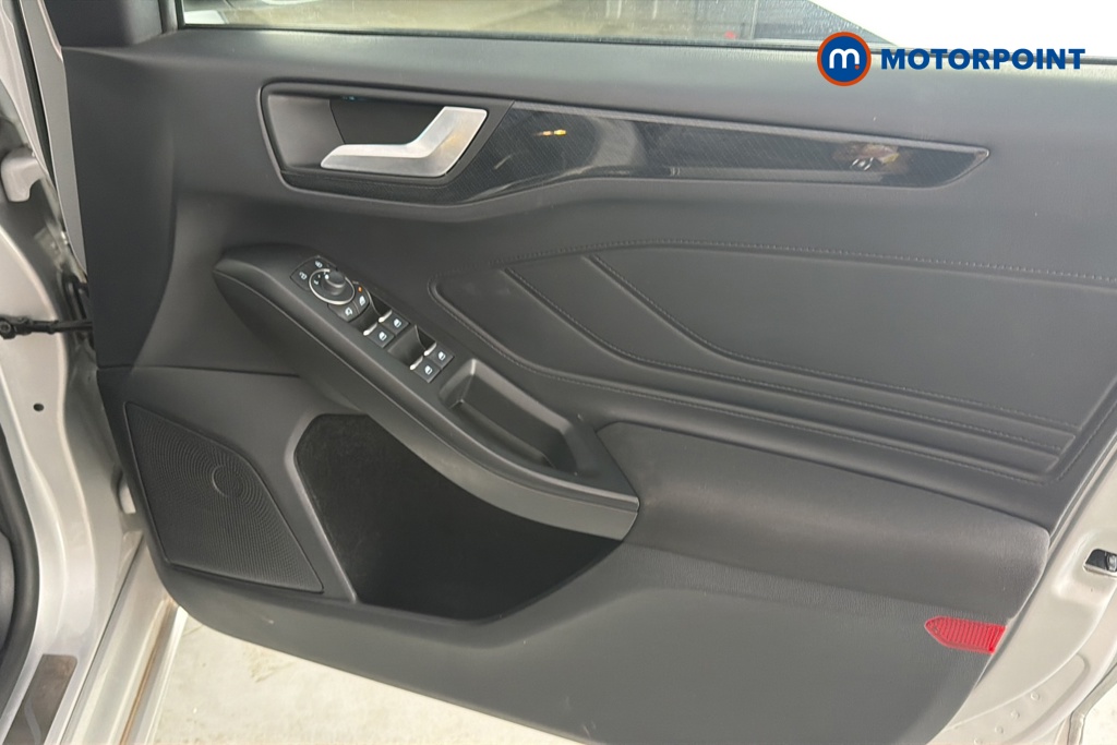 Ford Focus St-Line X Manual Petrol Hatchback - Stock Number (1665538) - 18th supplementary image