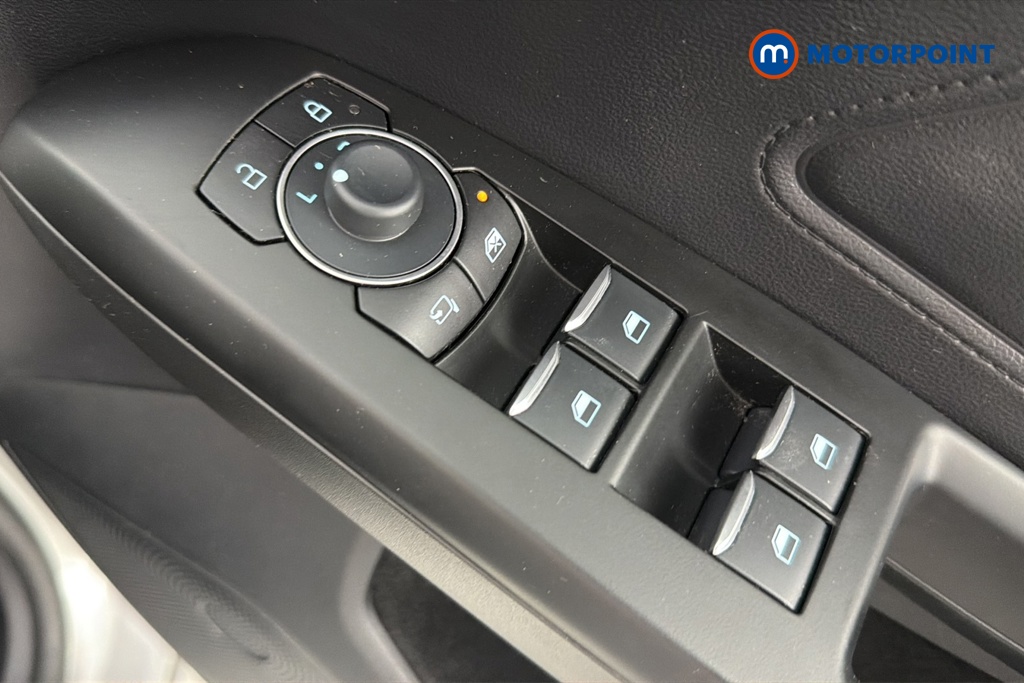 Ford Focus St-Line X Manual Petrol Hatchback - Stock Number (1665538) - 19th supplementary image