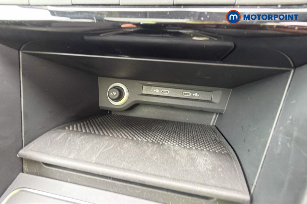 Volkswagen Touran Match Automatic Petrol People Carrier - Stock Number (1665581) - 4th supplementary image