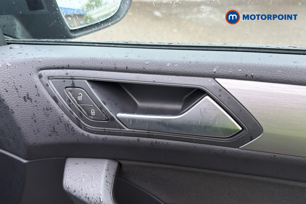 Volkswagen Touran Match Automatic Petrol People Carrier - Stock Number (1665581) - 42nd supplementary image