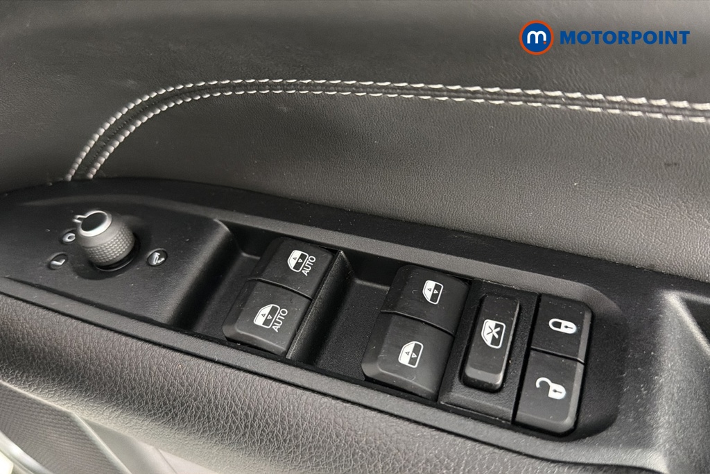Jeep Compass Night Eagle Automatic Petrol SUV - Stock Number (1665753) - 19th supplementary image