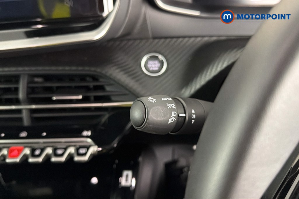 Peugeot 2008 Allure Manual Petrol SUV - Stock Number (1665830) - 6th supplementary image