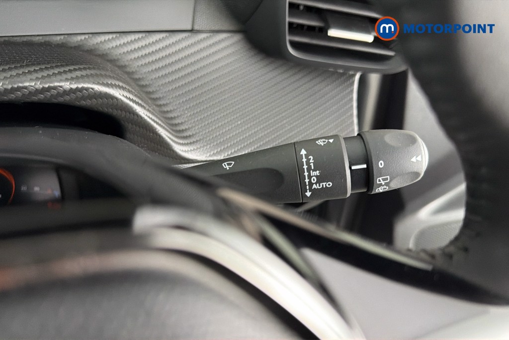 Peugeot 2008 Allure Manual Petrol SUV - Stock Number (1665830) - 7th supplementary image