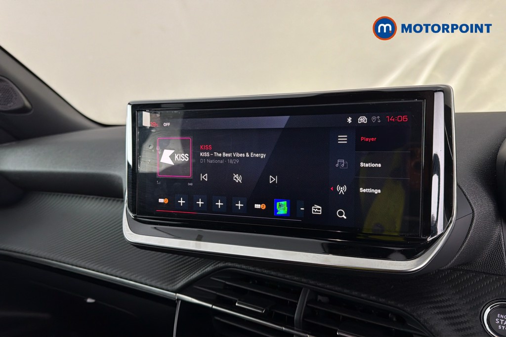 Peugeot 2008 Allure Manual Petrol SUV - Stock Number (1665830) - 9th supplementary image