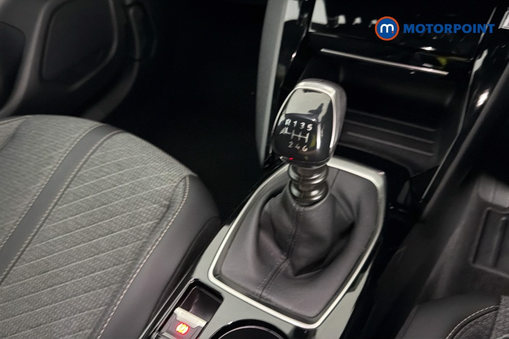 Peugeot 2008 Allure Manual Petrol SUV - Stock Number (1665830) - 11th supplementary image