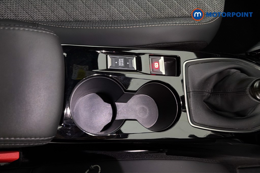 Peugeot 2008 Allure Manual Petrol SUV - Stock Number (1665830) - 12th supplementary image