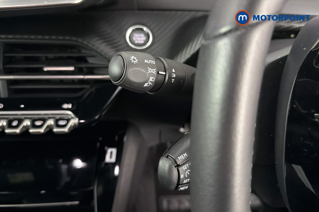 Peugeot 2008 Allure Manual Petrol SUV - Stock Number (1665910) - 6th supplementary image