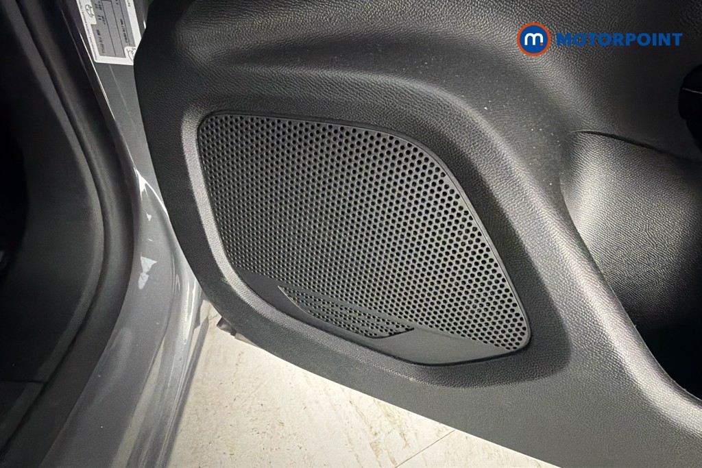 Peugeot 2008 Allure Manual Petrol SUV - Stock Number (1665910) - 21st supplementary image