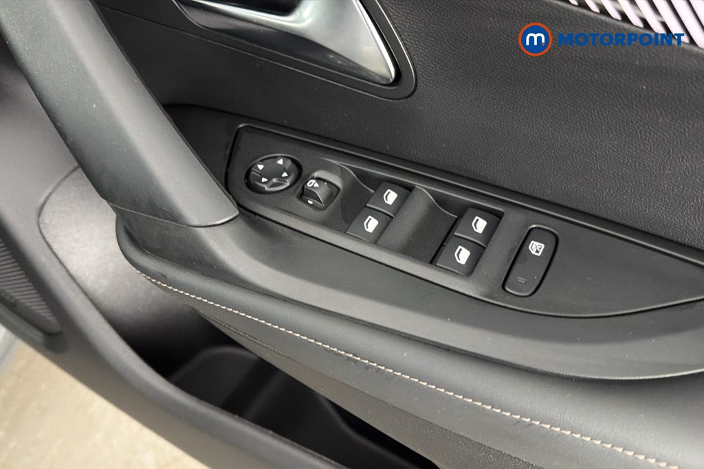 Peugeot 2008 Allure Manual Petrol SUV - Stock Number (1665924) - 20th supplementary image