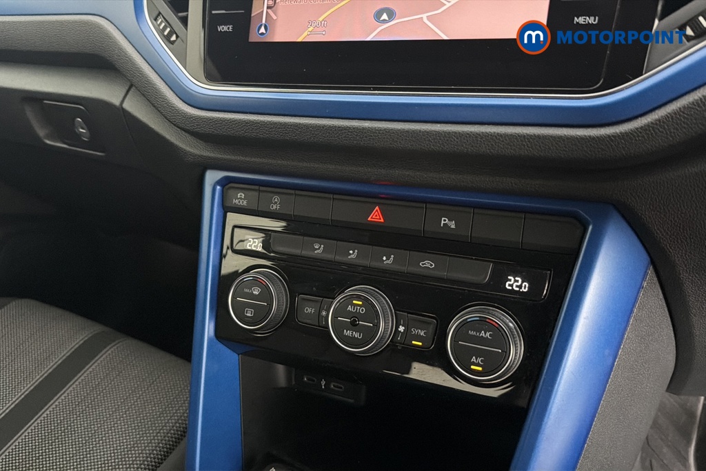 Volkswagen T-Roc Design Manual Petrol Convertible - Stock Number (1666057) - 12th supplementary image
