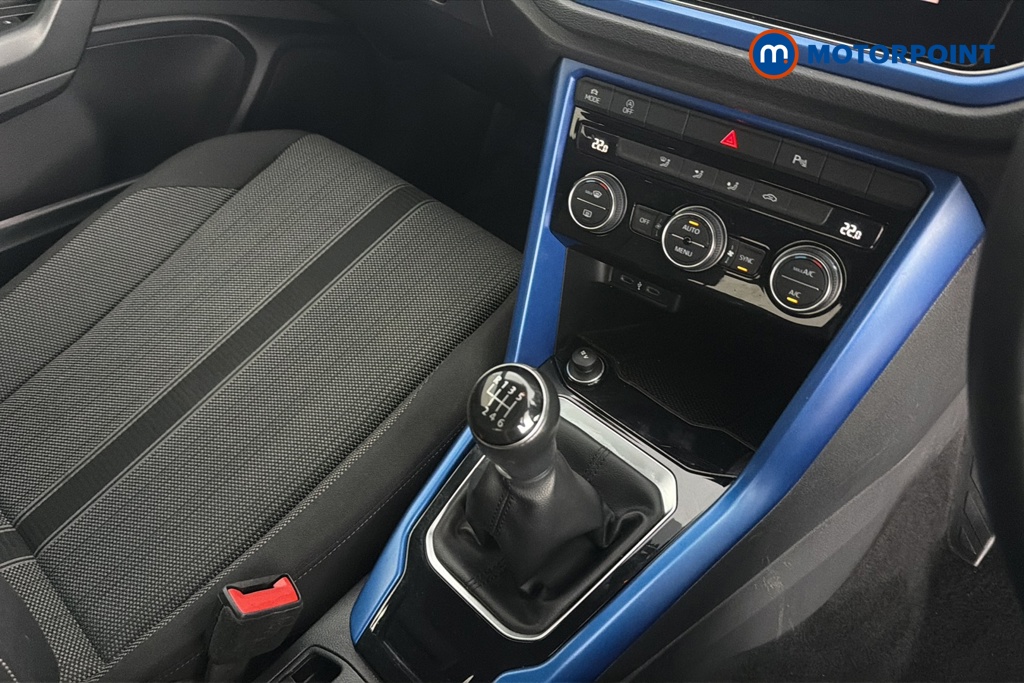 Volkswagen T-Roc Design Manual Petrol Convertible - Stock Number (1666057) - 15th supplementary image