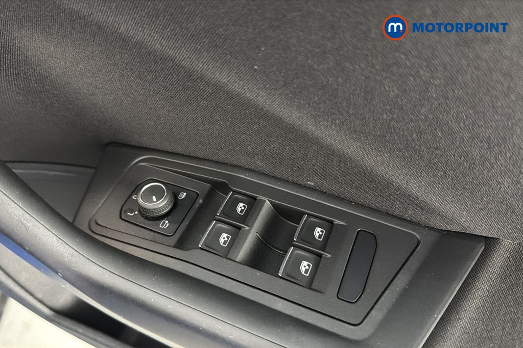 Volkswagen T-Roc Design Manual Petrol Convertible - Stock Number (1666057) - 19th supplementary image