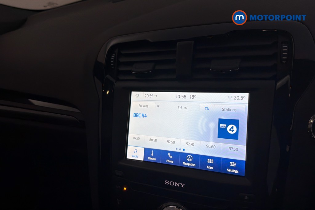 Ford Mondeo St-Line Edition Automatic Petrol-Electric Hybrid Estate - Stock Number (1666093) - 9th supplementary image