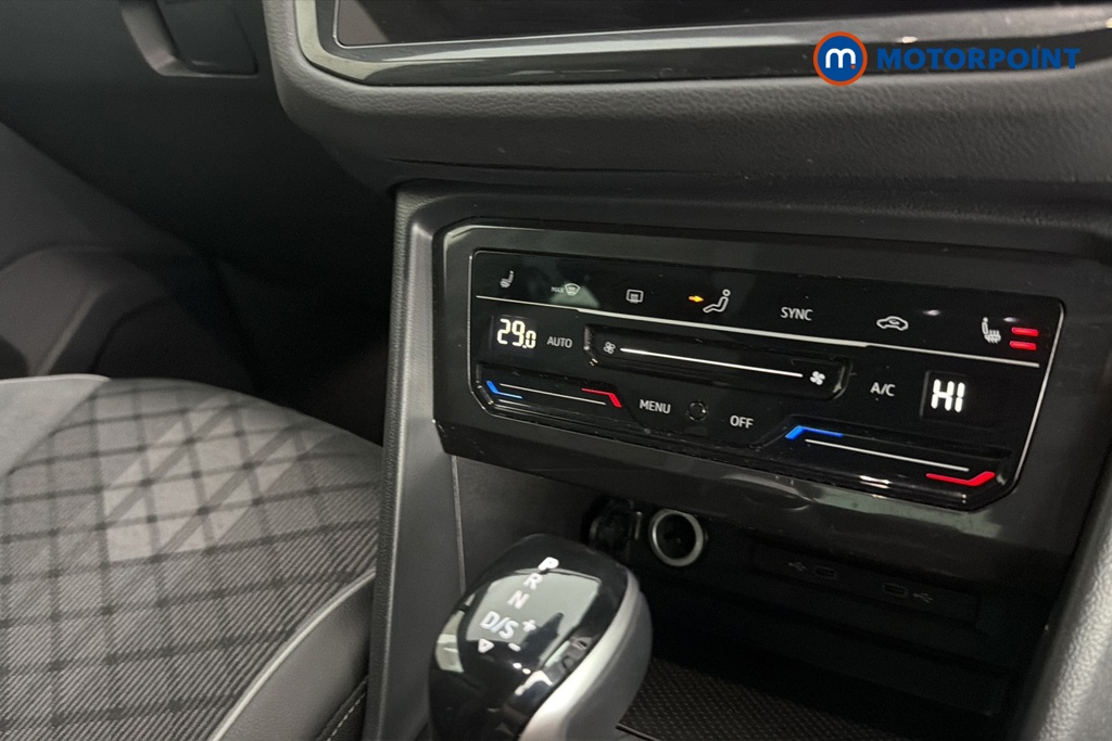 Volkswagen Tiguan R-Line Edition Automatic Petrol SUV - Stock Number (1666343) - 12th supplementary image
