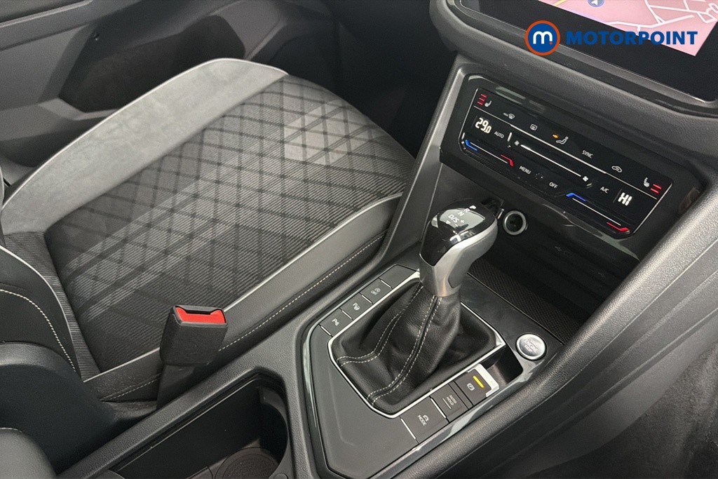 Volkswagen Tiguan R-Line Edition Automatic Petrol SUV - Stock Number (1666343) - 15th supplementary image