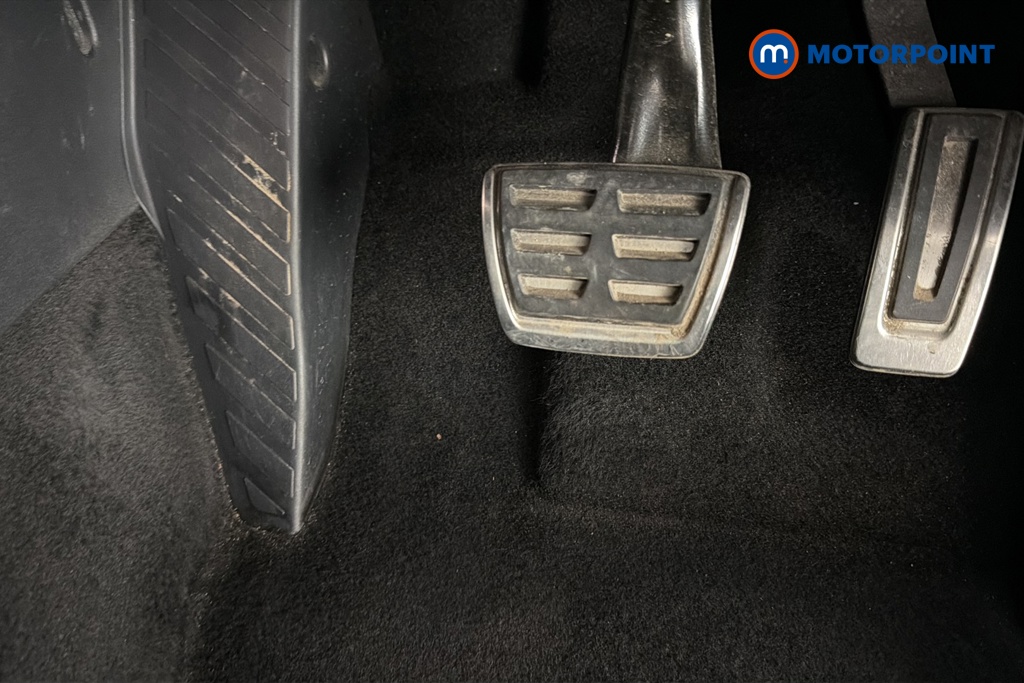 Volkswagen Tiguan R-Line Edition Automatic Petrol SUV - Stock Number (1666343) - 24th supplementary image