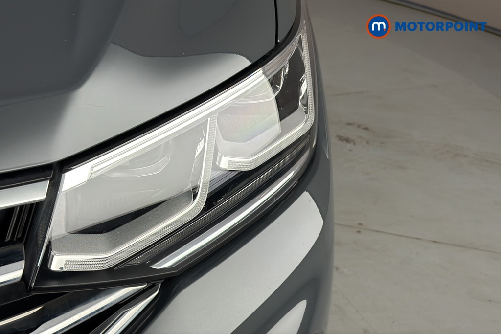 Volkswagen Tiguan R-Line Edition Automatic Petrol SUV - Stock Number (1666343) - 42nd supplementary image
