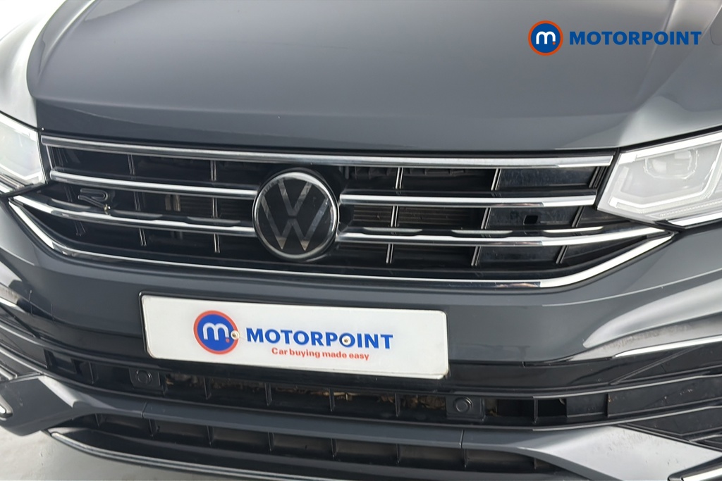 Volkswagen Tiguan R-Line Edition Automatic Petrol SUV - Stock Number (1666343) - 43rd supplementary image