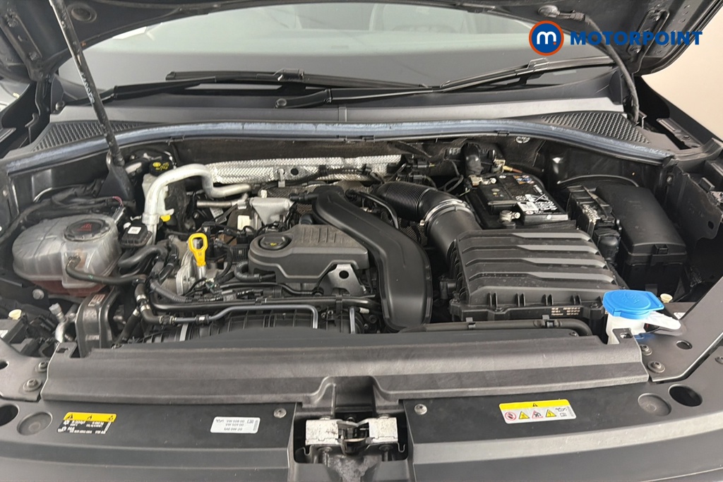 Volkswagen Tiguan R-Line Edition Automatic Petrol SUV - Stock Number (1666343) - 48th supplementary image