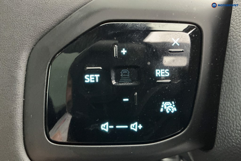 Ford Explorer Premium Automatic Electric SUV - Stock Number (1666430) - 19th supplementary image