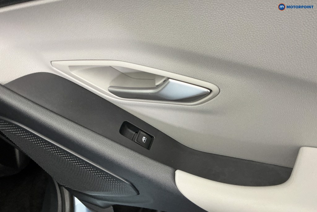 Ford Explorer Premium Automatic Electric SUV - Stock Number (1666430) - 26th supplementary image