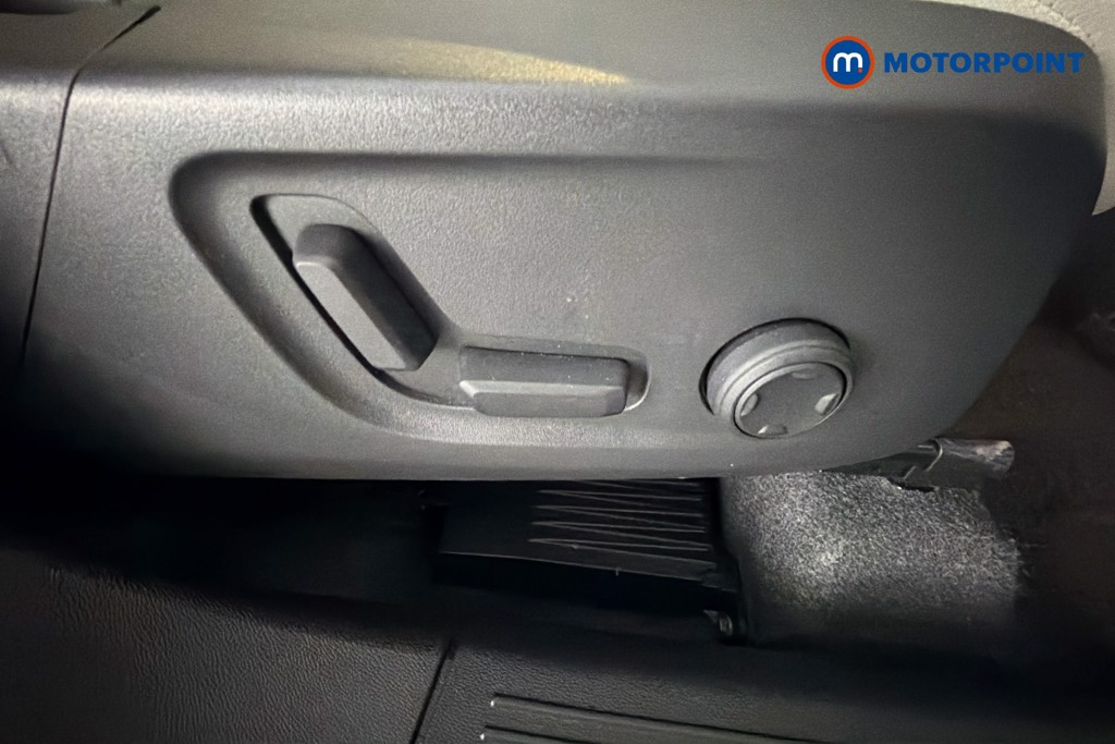 Volvo Xc40 Plus Automatic Petrol SUV - Stock Number (1666565) - 25th supplementary image