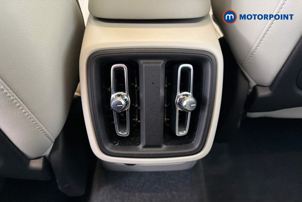 Volvo Xc40 Plus Automatic Petrol SUV - Stock Number (1666565) - 30th supplementary image