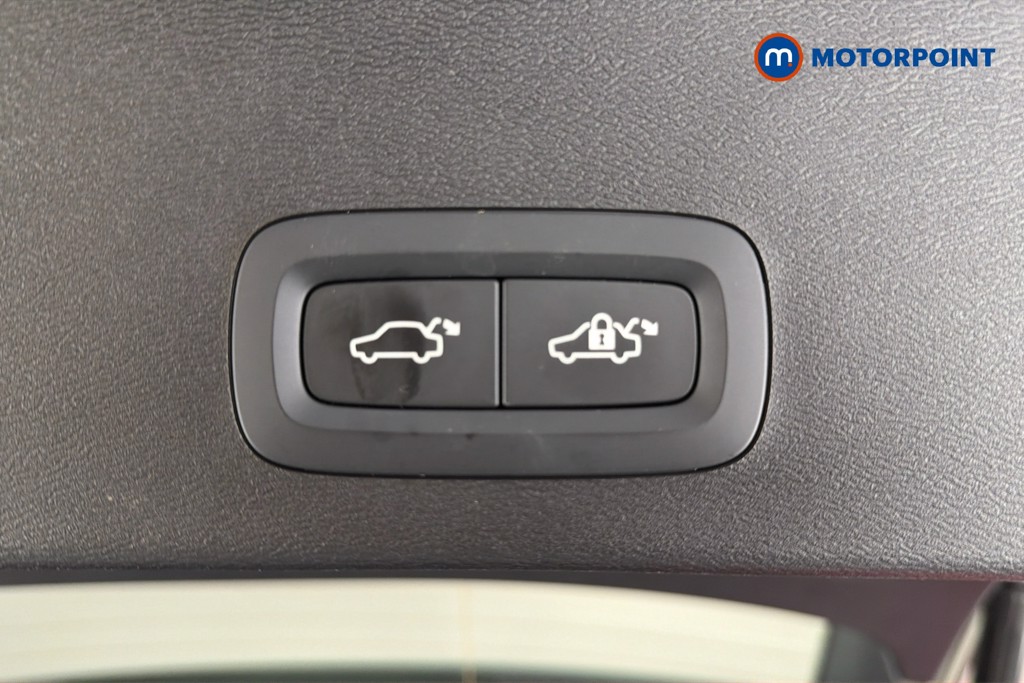Volvo Xc40 Plus Automatic Petrol SUV - Stock Number (1666565) - 35th supplementary image
