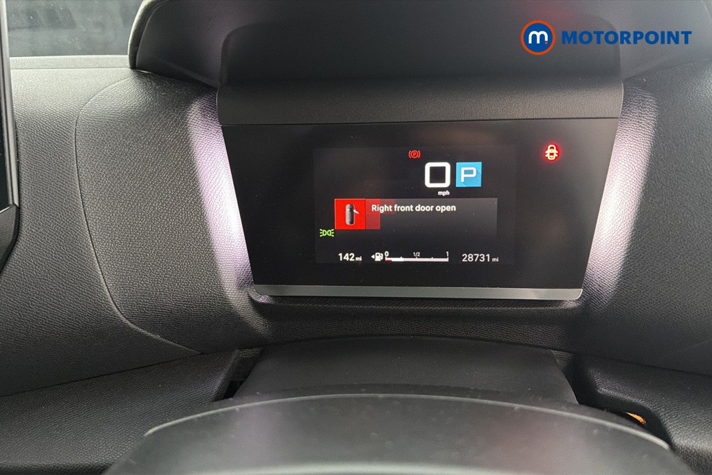 Citroen C4 X Shine Plus Automatic Diesel Saloon - Stock Number (1666680) - 7th supplementary image