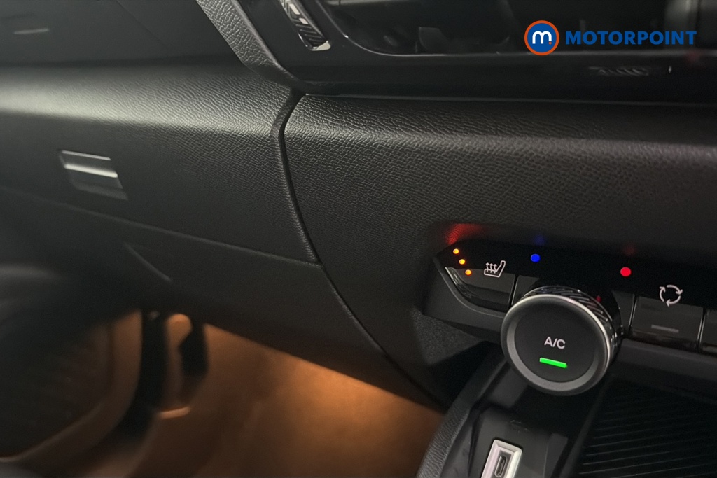 Citroen C4 X Shine Plus Automatic Diesel Saloon - Stock Number (1666680) - 14th supplementary image