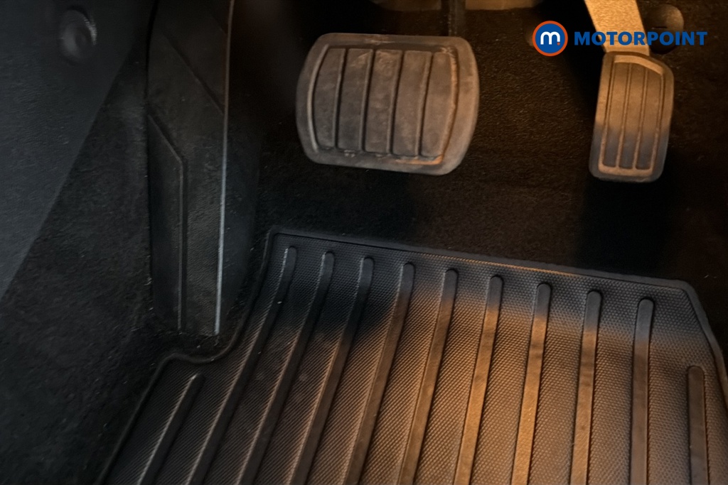 Citroen C4 X Shine Plus Automatic Diesel Saloon - Stock Number (1666680) - 24th supplementary image