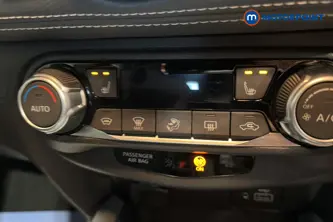 Nissan Juke Tekna Automatic Petrol SUV - Stock Number (1666879) - 14th supplementary image