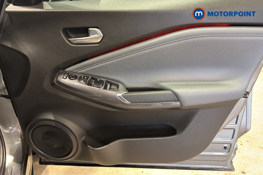 Nissan Juke Tekna Automatic Petrol SUV - Stock Number (1666879) - 18th supplementary image