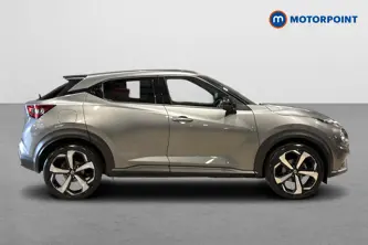 Nissan Juke Tekna Automatic Petrol SUV - Stock Number (1666879) - Passenger side