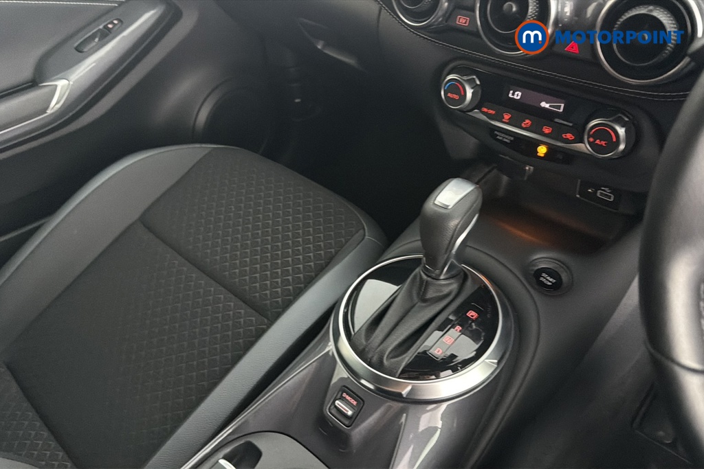 Nissan Juke N-Connecta Automatic Petrol-Electric Hybrid SUV - Stock Number (1667097) - 15th supplementary image