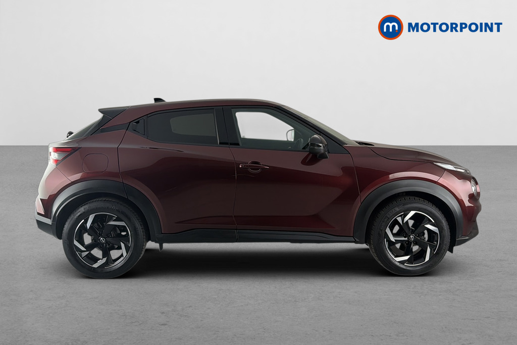 Nissan Juke N-Connecta Automatic Petrol-Electric Hybrid SUV - Stock Number (1667097) - Passenger side