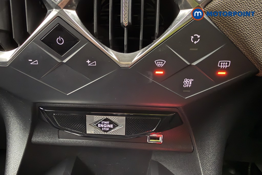 DS Ds 3 Prestige Manual Diesel SUV - Stock Number (1632515) - 17th supplementary image