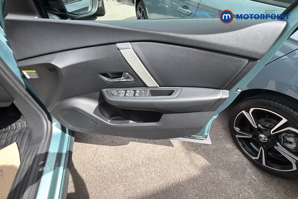 Citroen C4 YOU Manual Petrol Hatchback - Stock Number (1642047) - 38th supplementary image