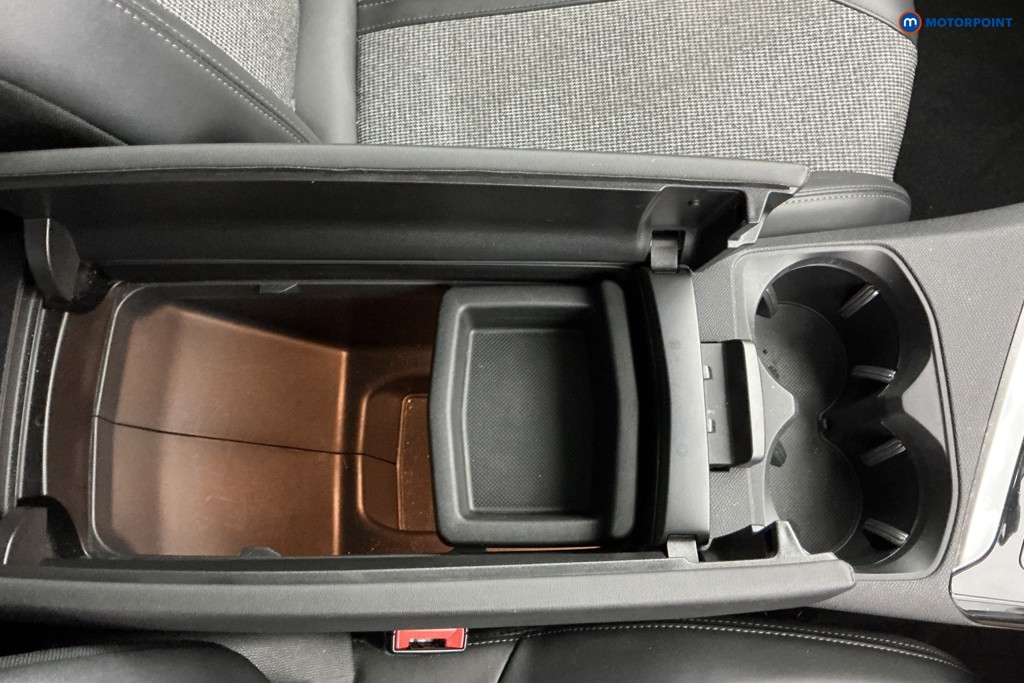 Peugeot 3008 Allure Manual Diesel SUV - Stock Number (1647583) - 9th supplementary image