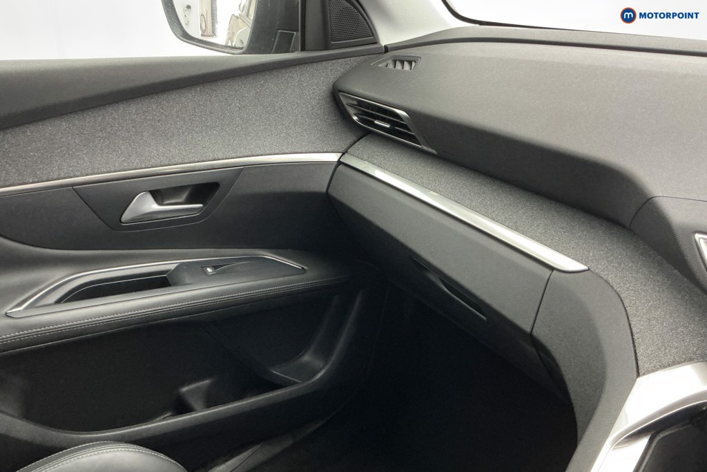 Peugeot 3008 Allure Manual Diesel SUV - Stock Number (1647583) - 11th supplementary image