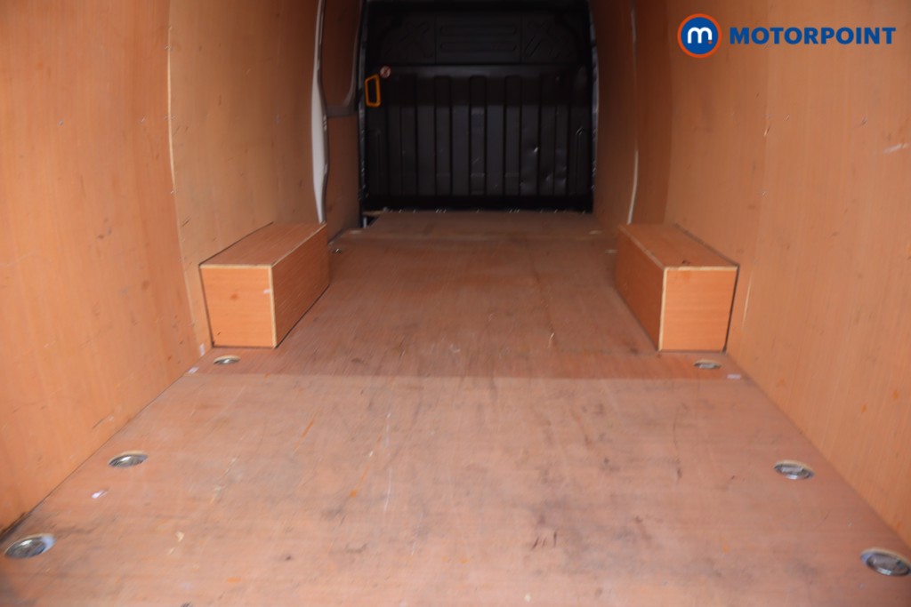 Iveco Daily Business Automatic Diesel High Volume-High Roof Van - Stock Number (1651384) - 3rd supplementary image